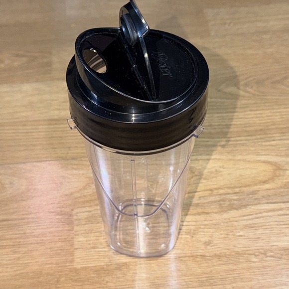 Oster Other - Genuine Oster 24 oz Blend-N-Go Replacement Flip&Sip Smoothie Cup And Screw Top